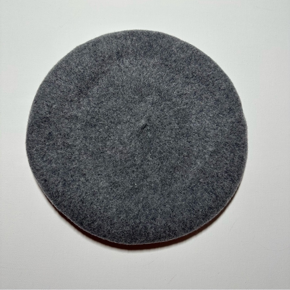 Field Manor 100% Wool Beret, Fully Lined, Classic Parisian or Basque Style - Picture 2 of 4